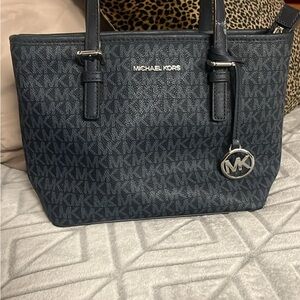 Michael Kors Blue Tote Bag with Elegant Design